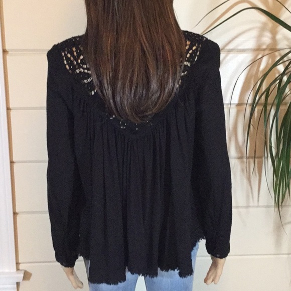 SOLD.  FREE PEOPLE BOHO TOP - Picture 5 of 6